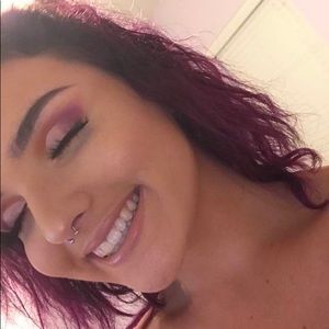 Meet your Posher, Victoria